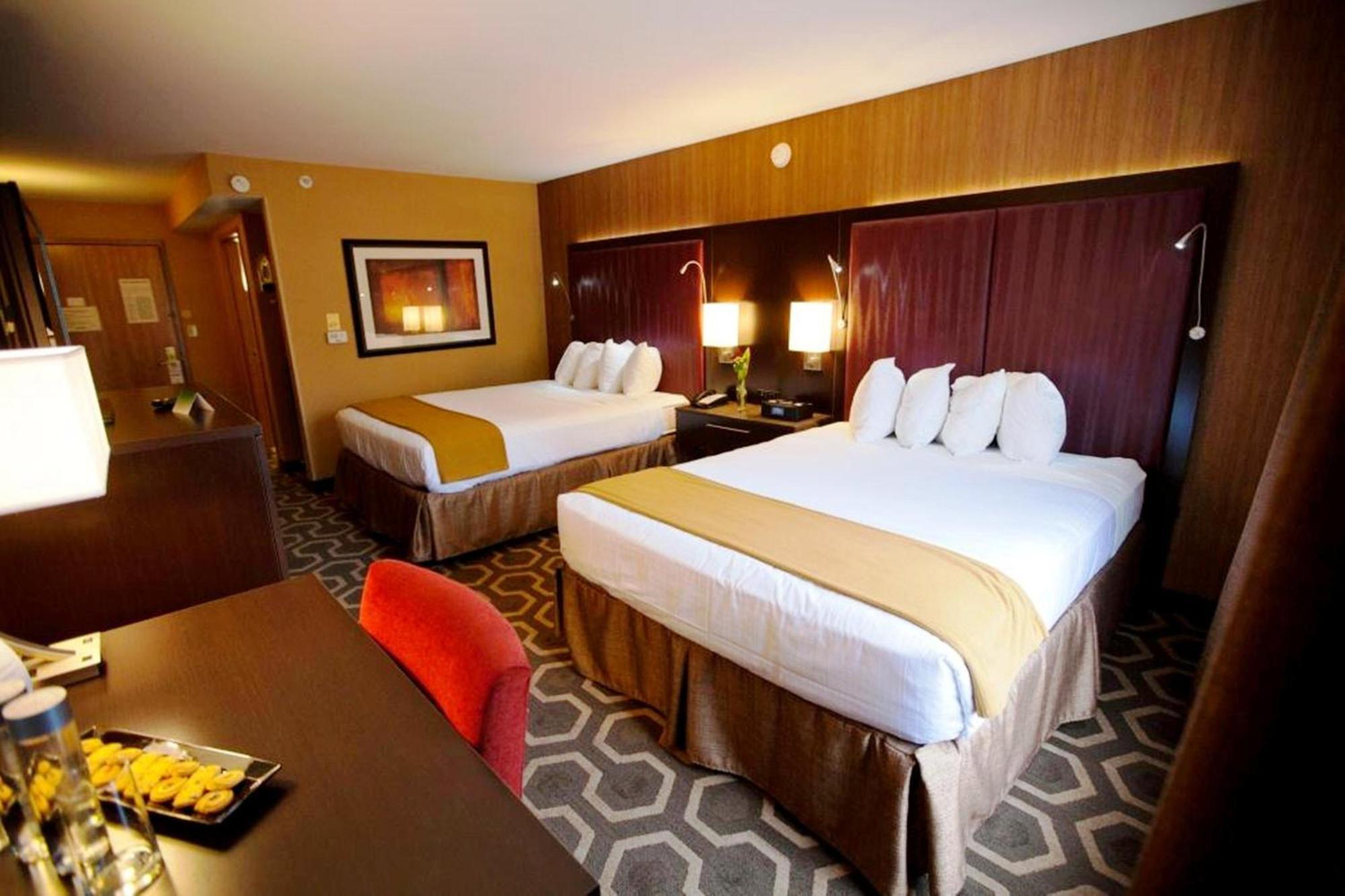 Holiday Inn Express Hotel & Suites Vineland Millville By Ihg Eksteriør billede
